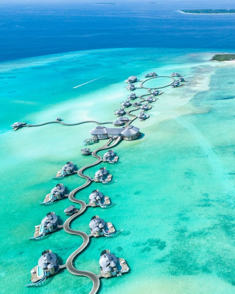 Honeymoon Islands is dedicated to planning luxury romantic travel around the world.